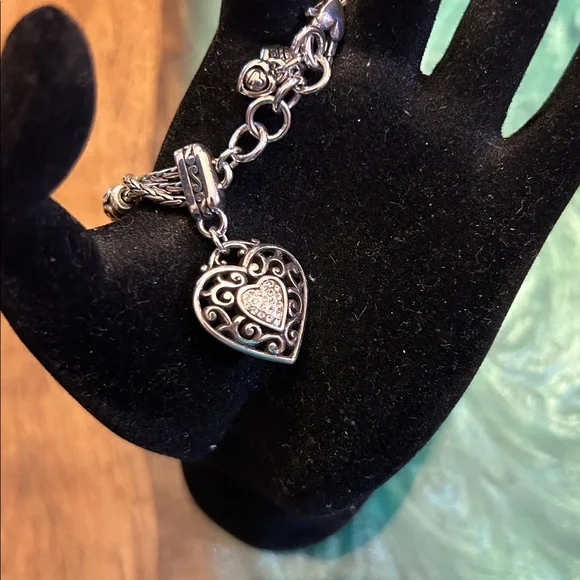 Brighton Reno Heart Bracelet features a silver-plated triple chain design, EUC - Picture 5 of 8